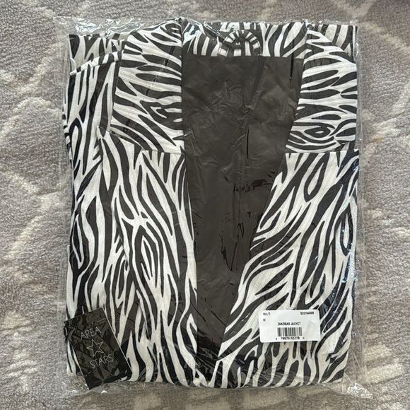 Area Star Zebra Blazer Size Medium NWT - Picture 3 of 5